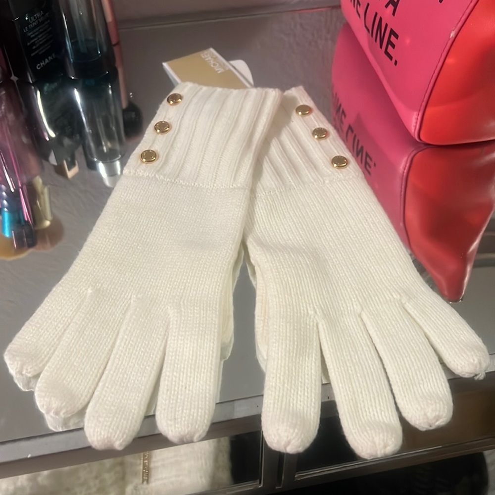 Michael Kors gloves NWT